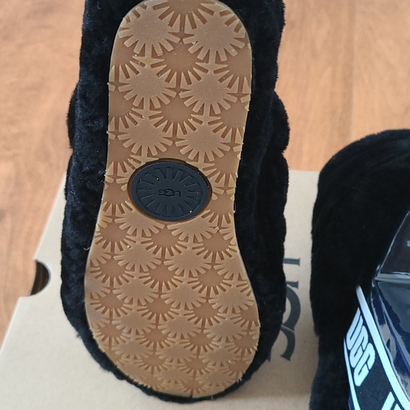 🖤UGG sandals🖤 - Picture 4 of 6